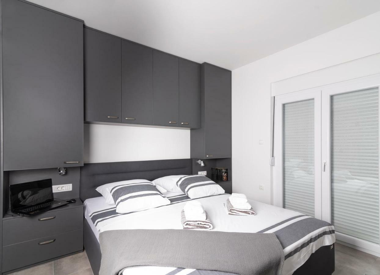 Apartment Space *